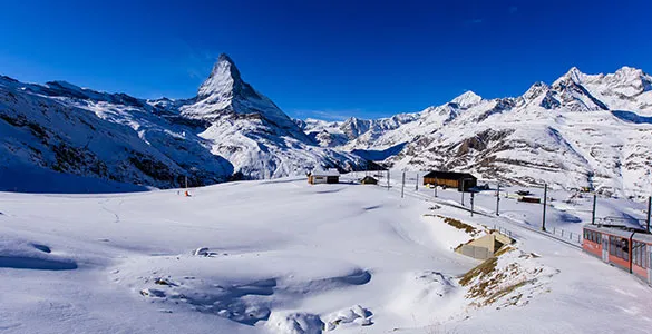 top-ski-resorts-for-romantic-winter-getaways-mid-content-3